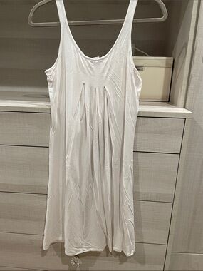 White + Warren White Sleeveless Pleated Slip Dress